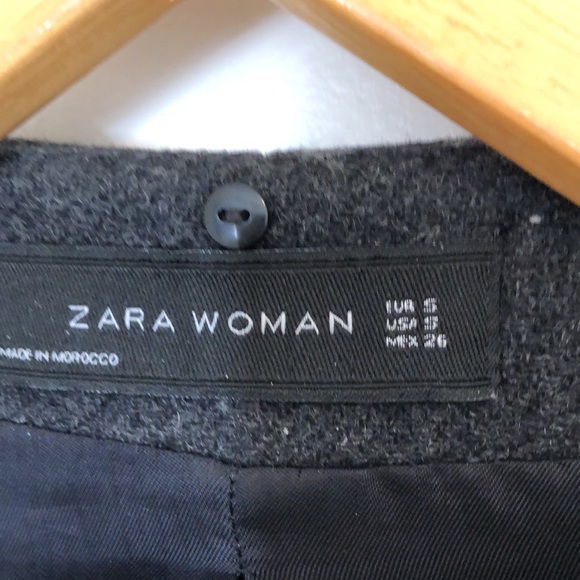 Zara’s coat - Picture 3 of 8